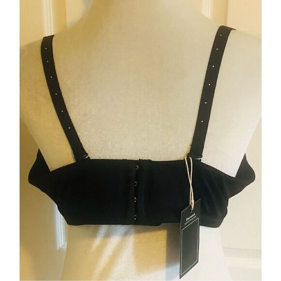 Oscrenia Bra Size 42DD - Picture 2 of 6